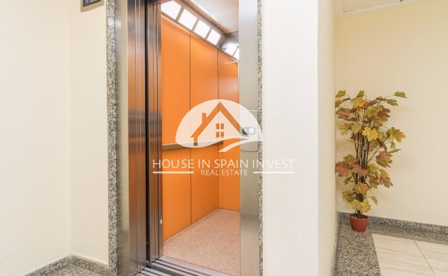 Herverkoop - Appartement - Torrevieja - Centro