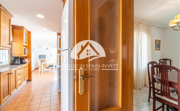 Resale - Villa - Torrevieja - La Mata