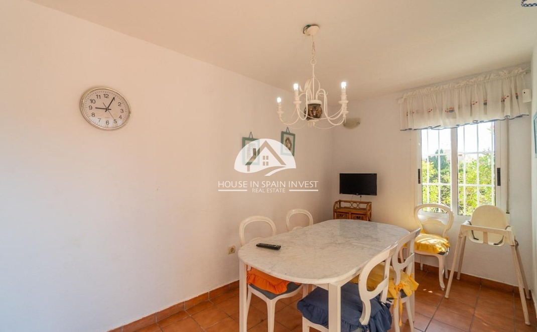 Resale - Villa - Torrevieja - La Mata