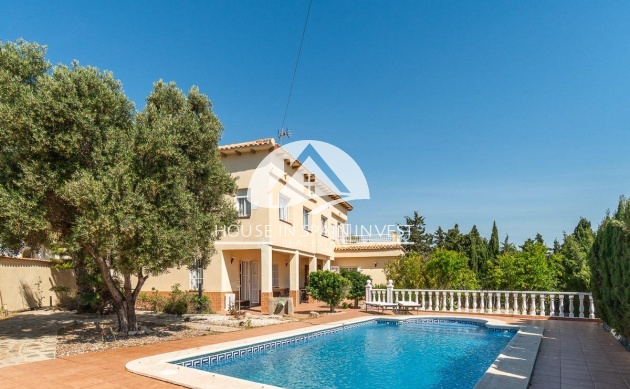 Resale - Villa - Torrevieja - La Mata
