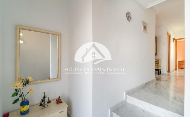 Resale - Villa - Torrevieja - La Mata