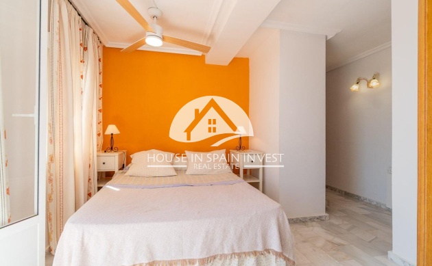 Resale - Villa - Torrevieja - La Mata