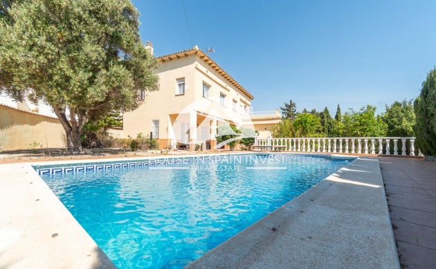 Resale - Villa - Torrevieja - La Mata