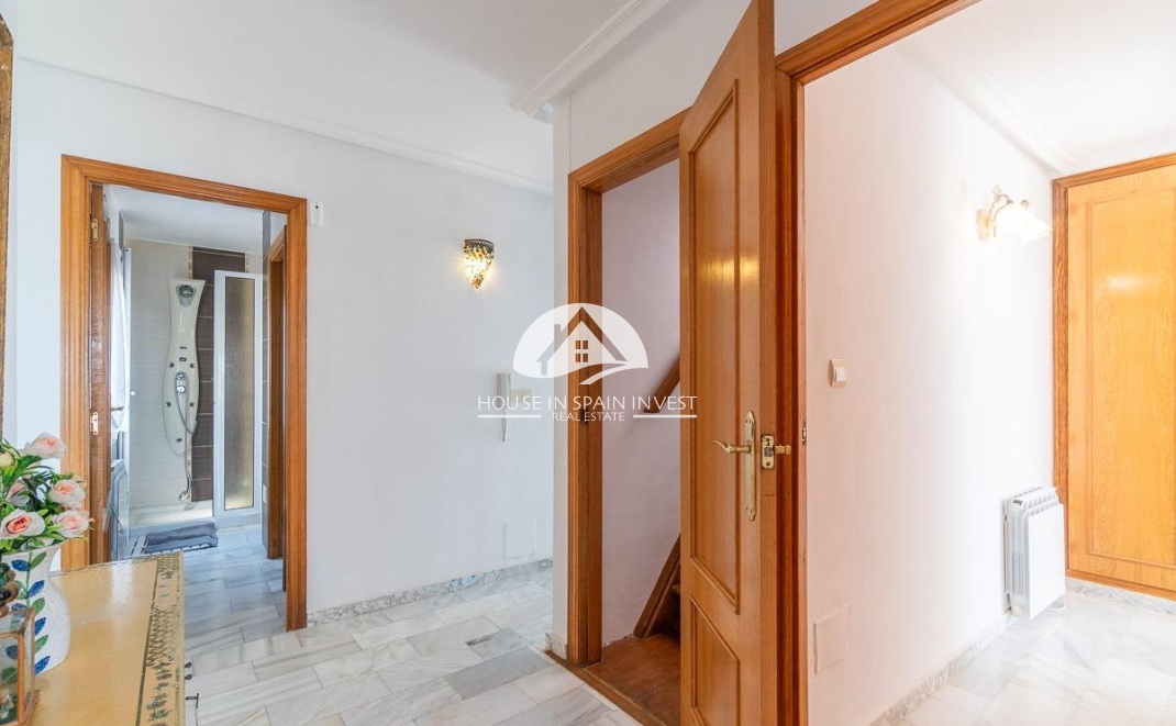 Resale - Villa - Torrevieja - La Mata