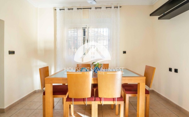 Resale - Villa - Orihuela Costa - La Florida