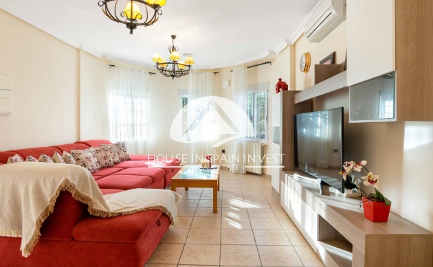 Resale - Villa - Orihuela Costa - La Florida