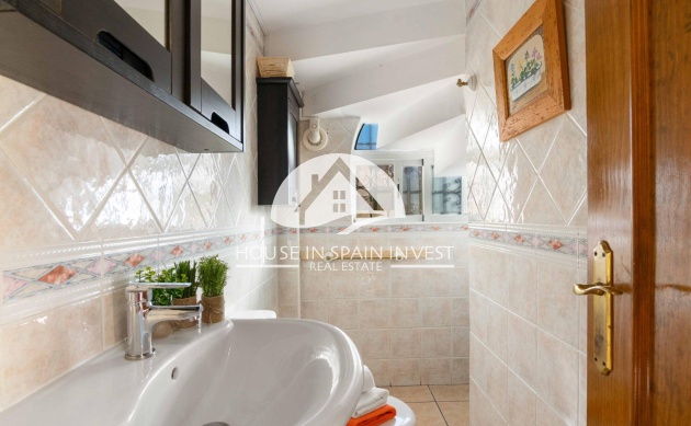 Resale - Villa - Orihuela Costa - La Florida