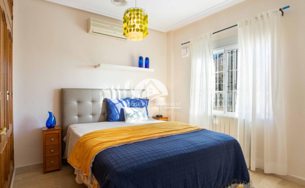 Resale - Villa - Orihuela Costa - La Florida