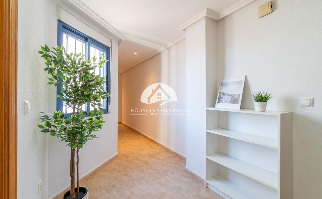 Resale - Apartment  - Torrevieja - Centro