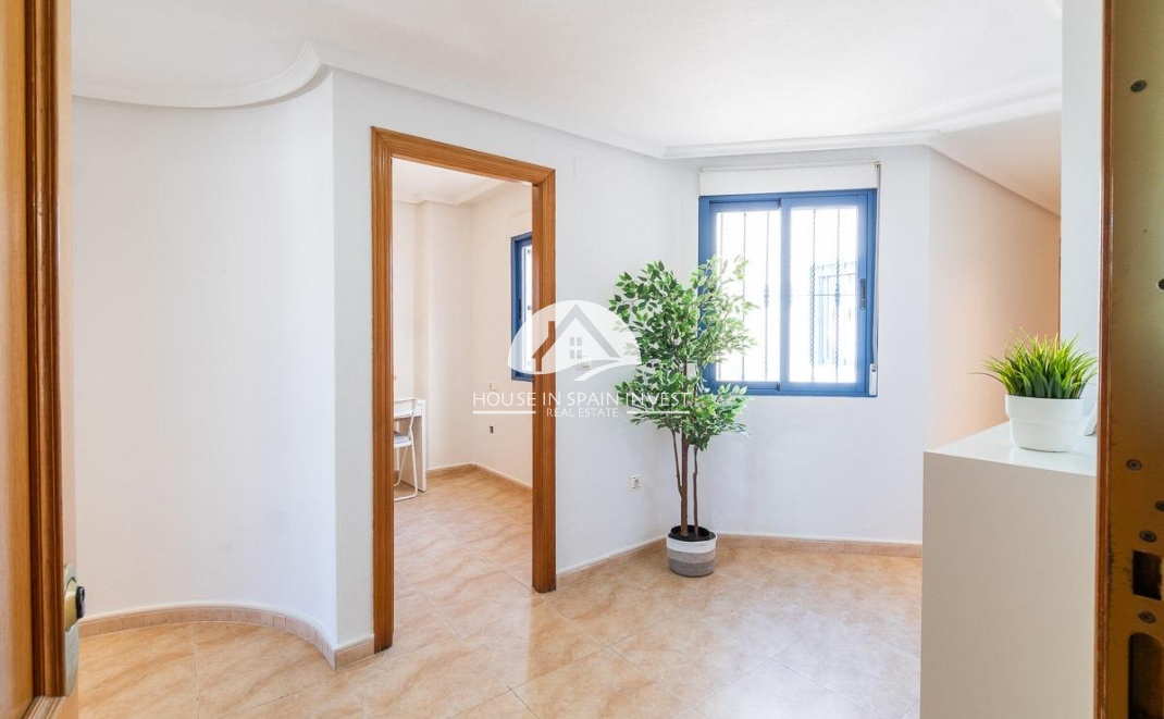 Resale - Apartment  - Torrevieja - Centro