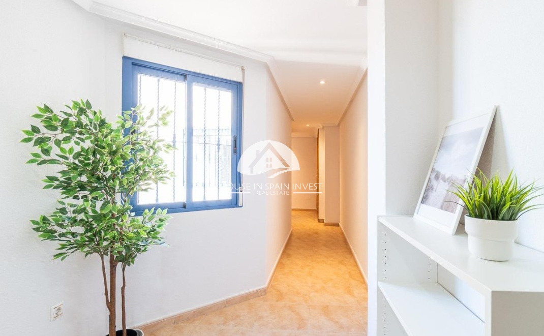 Resale - Apartment  - Torrevieja - Centro