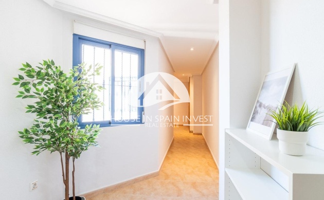 Resale - Apartment  - Torrevieja - Centro