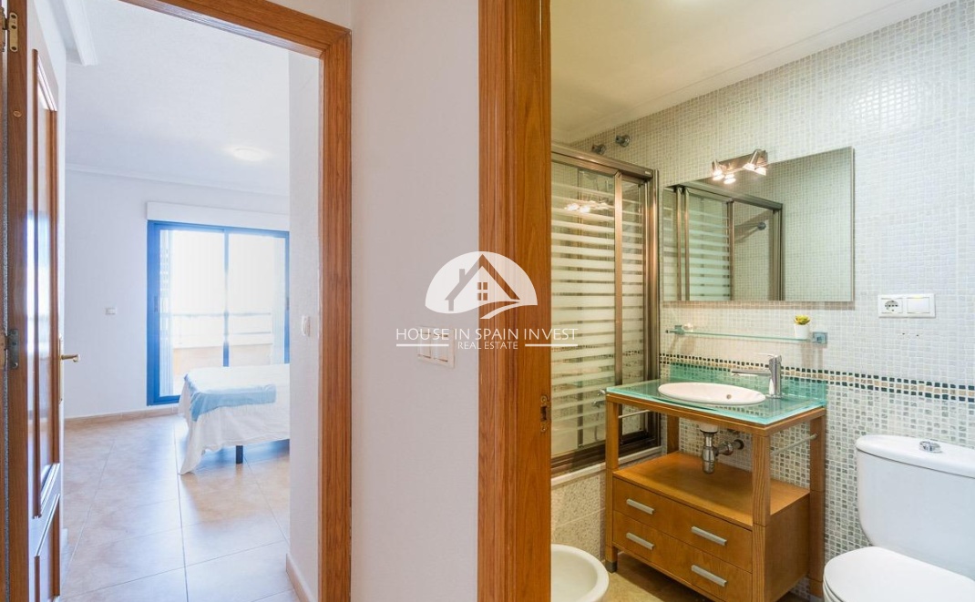 Resale - Apartment  - Torrevieja - Centro