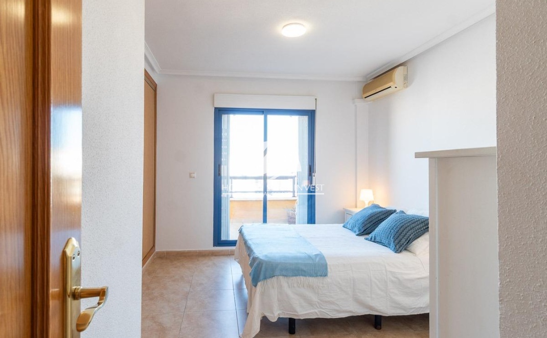 Resale - Apartment  - Torrevieja - Centro