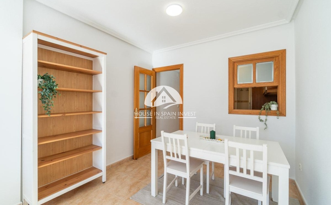 Resale - Apartment  - Torrevieja - Centro