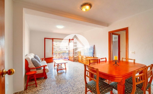 Resale - Apartment  - Torrevieja - Playa de los Naufragos