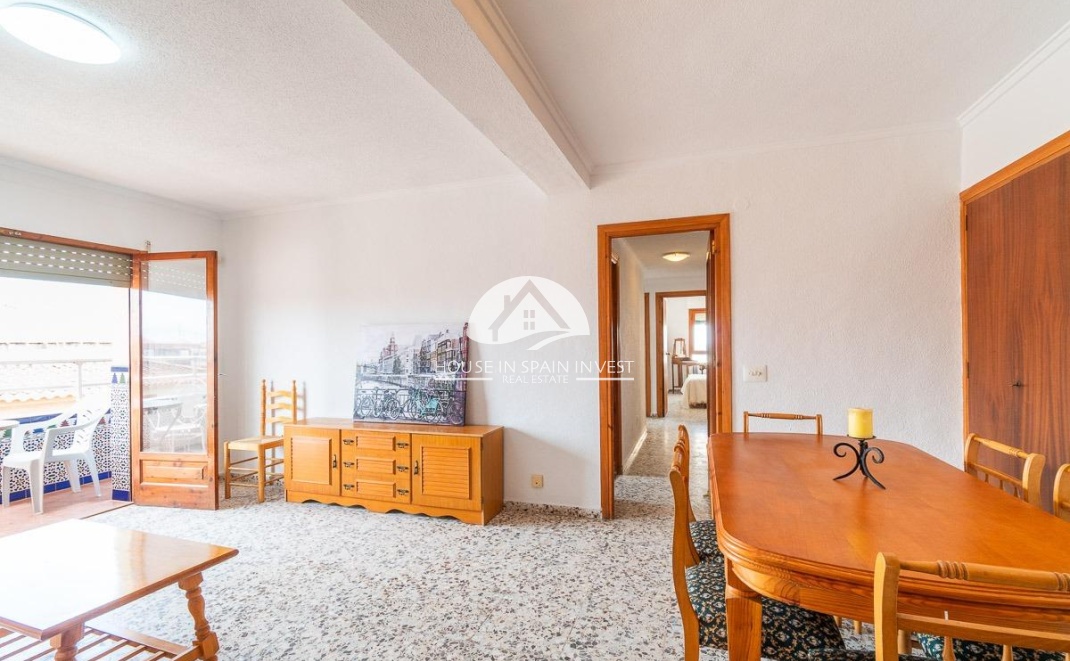 Resale - Apartment  - Torrevieja - Playa de los Naufragos