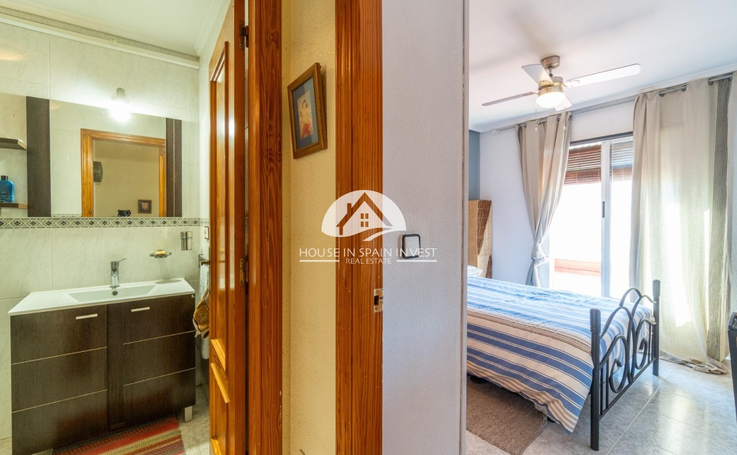 Reventa - house - Torrevieja - Los Balcones  