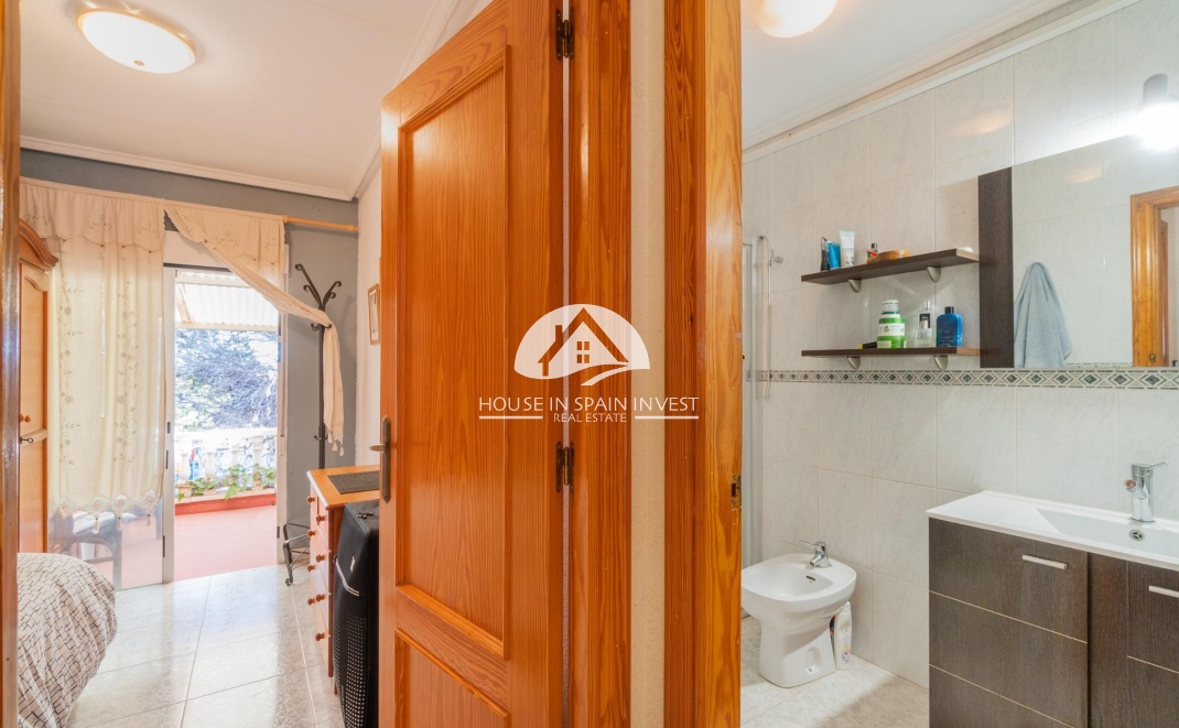 Reventa - house - Torrevieja - Los Balcones  