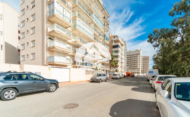Reventa - Apartamento - Guardamar del Segura - Puerto Deportivo