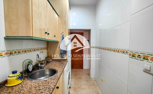 Resale - Townhouse - Torrevieja - Aguas Nuevas - Sector 25