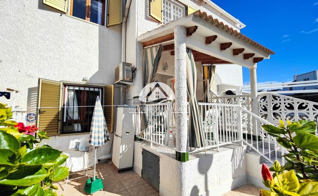 Resale - Townhouse - Torrevieja - Aguas Nuevas - Sector 25