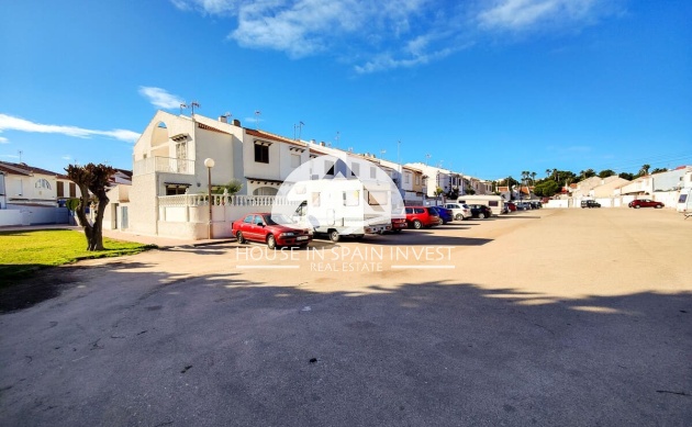 Resale - Townhouse - Torrevieja - Aguas Nuevas - Sector 25