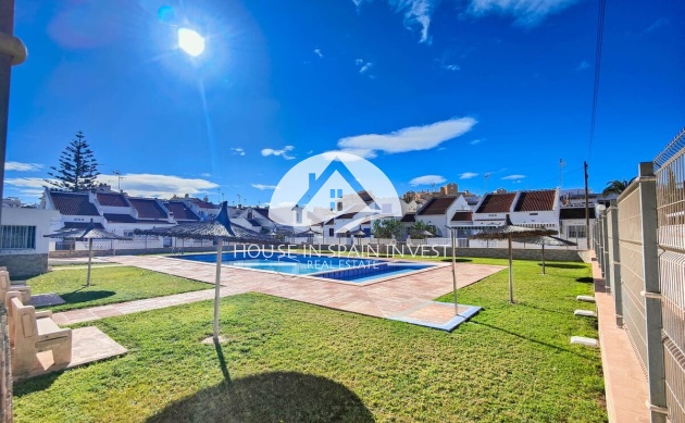 Resale - Townhouse - Torrevieja - Aguas Nuevas - Sector 25