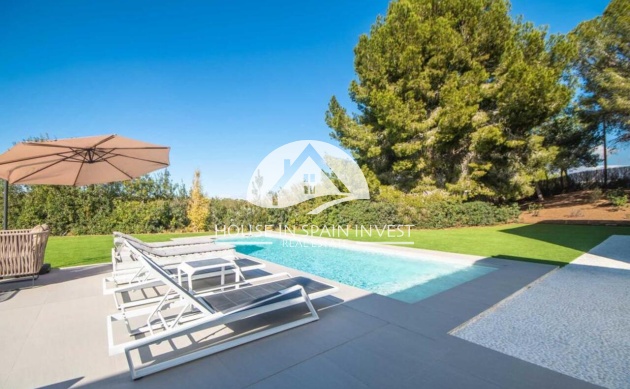 Herverkoop - Villa - Orihuela Costa - Las Colinas Golf