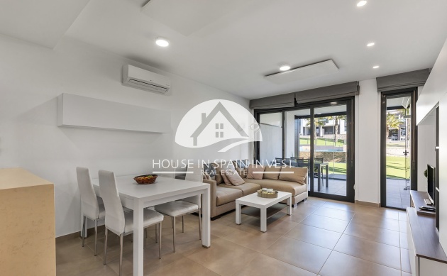 Resale - Apartment  - Torrevieja - Punta Prima  