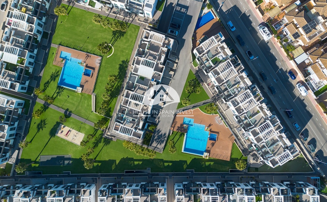 Resale - Apartment  - Torrevieja - Punta Prima  