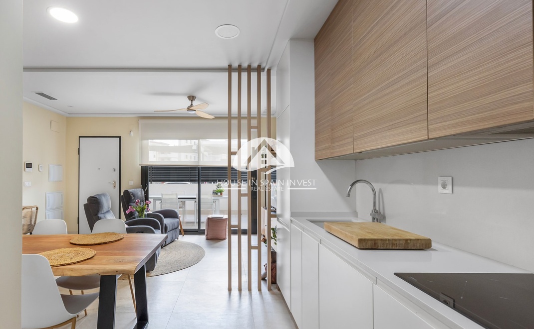 Resale - Apartment  - Torrevieja - La Mata