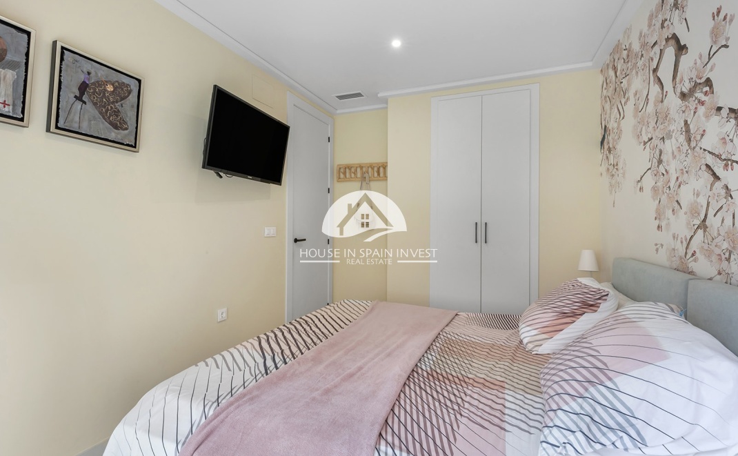 Resale - Apartment  - Torrevieja - La Mata