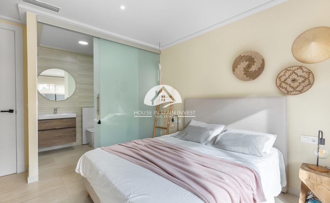 Resale - Apartment  - Torrevieja - La Mata