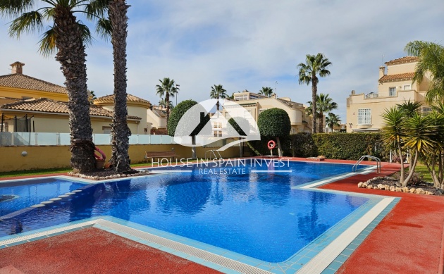 Herverkoop - Villa - Orihuela Costa - Villamartín
