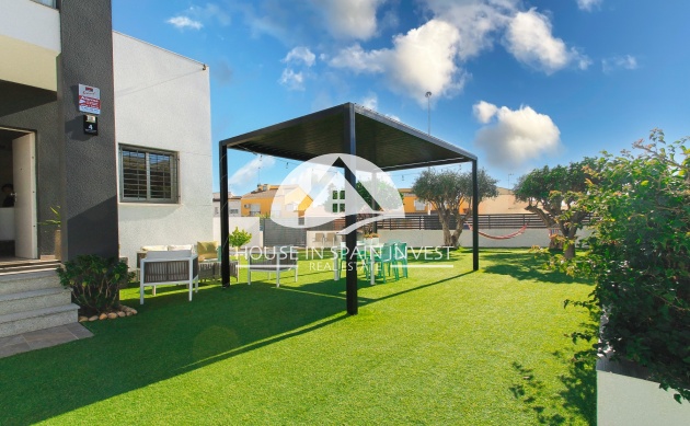 Herverkoop - Rijwoning - Torrevieja - Aguas Nuevas 1