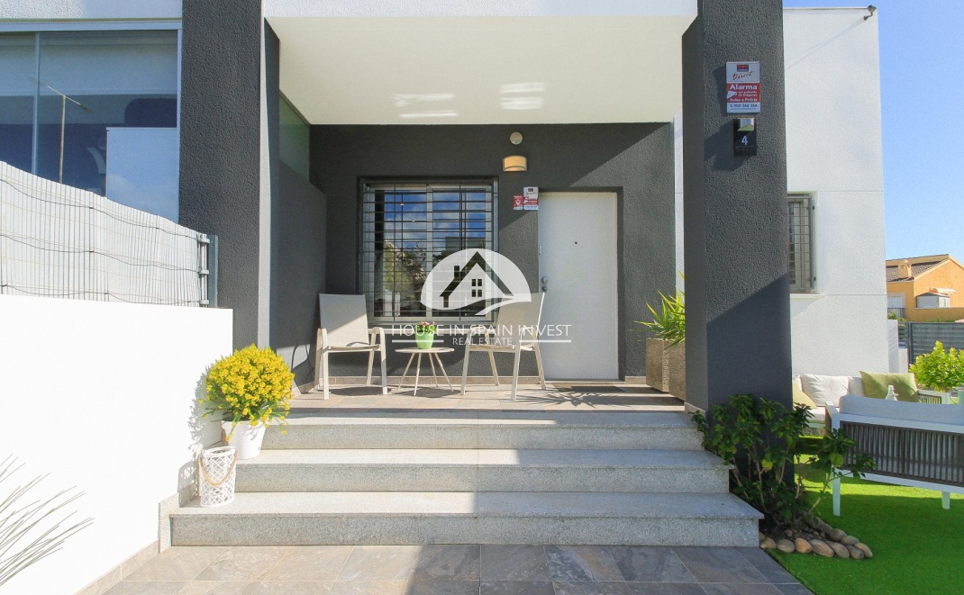 Herverkoop - Rijwoning - Torrevieja - Aguas Nuevas 1