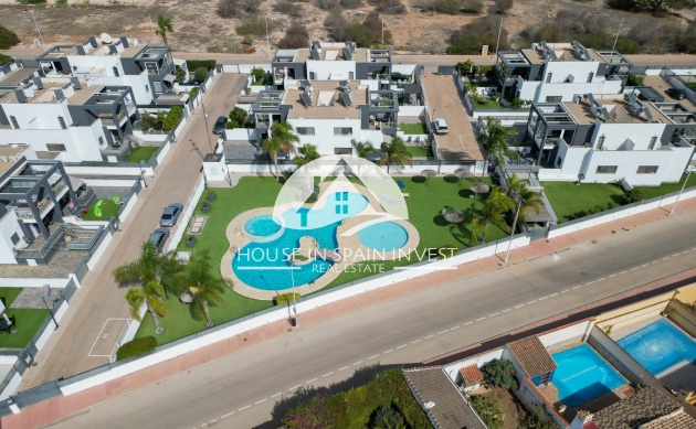 Herverkoop - Rijwoning - Torrevieja - Aguas Nuevas 1