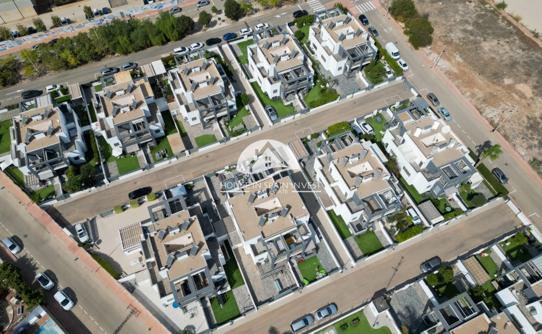 Herverkoop - Rijwoning - Torrevieja - Aguas Nuevas 1