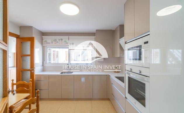 Herverkoop - Rijwoning - Orihuela Costa - Desamparados-Hurchillo-Torremendo