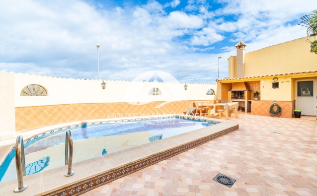 Herverkoop - Rijwoning - Orihuela Costa - Desamparados-Hurchillo-Torremendo