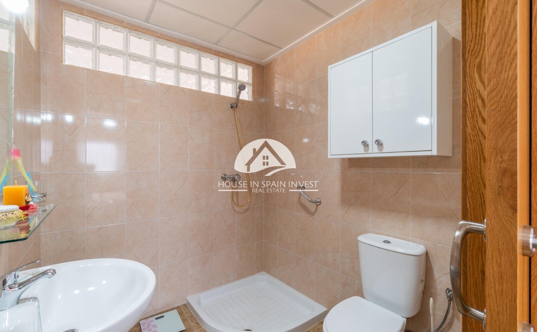 Herverkoop - Rijwoning - Orihuela Costa - Desamparados-Hurchillo-Torremendo