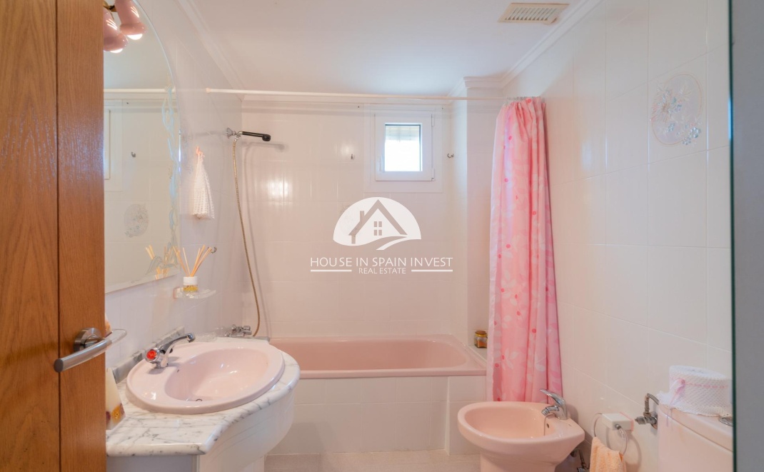 Herverkoop - Rijwoning - Orihuela Costa - Desamparados-Hurchillo-Torremendo