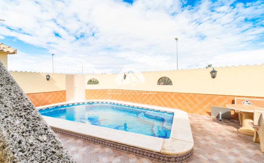 Herverkoop - Rijwoning - Orihuela Costa - Desamparados-Hurchillo-Torremendo