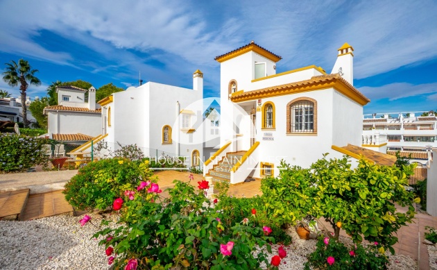 Resale - Villa - Orihuela Costa - Villamartín