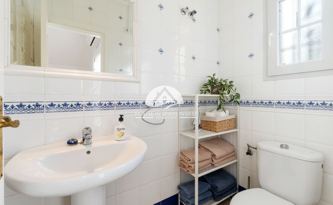 Resale - Villa - Orihuela Costa - Villamartín