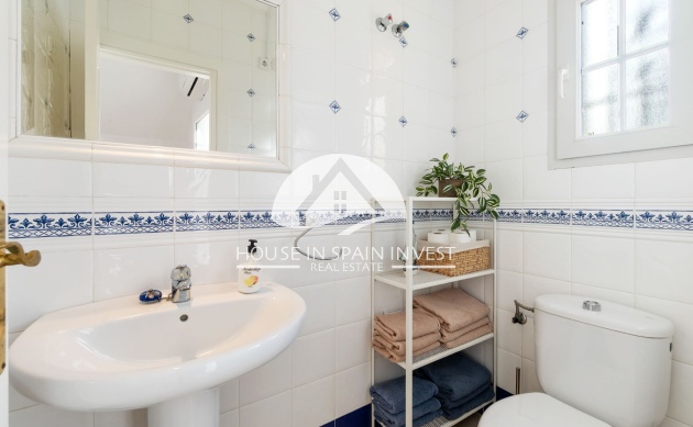 Resale - Villa - Orihuela Costa - Villamartín