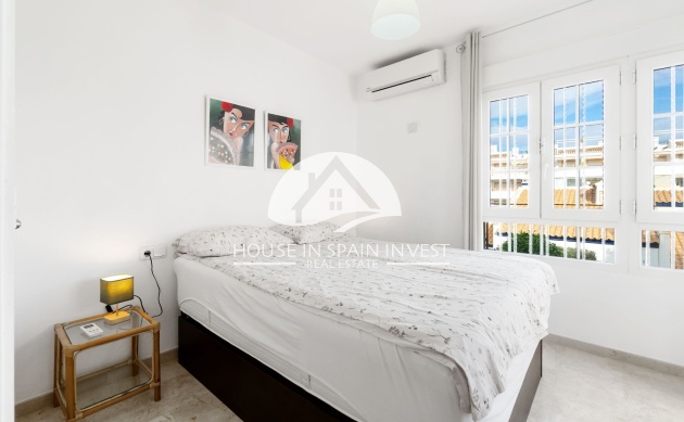 Resale - Villa - Orihuela Costa - Villamartín