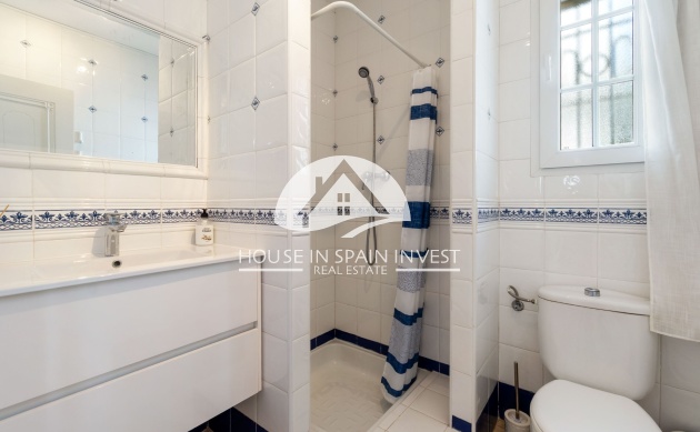 Resale - Villa - Orihuela Costa - Villamartín