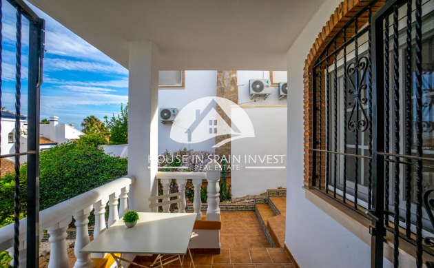 Resale - Villa - Orihuela Costa - Villamartín